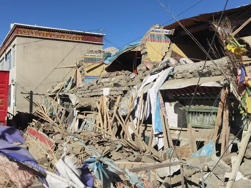 Fuerte terremoto en el Tíbet chino ha dejado ha dejado por el momento 126 muertos.