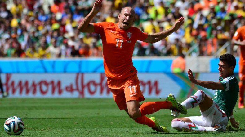 Pinto: Lo que más me preocupa de todo son los piscinazos de Robben