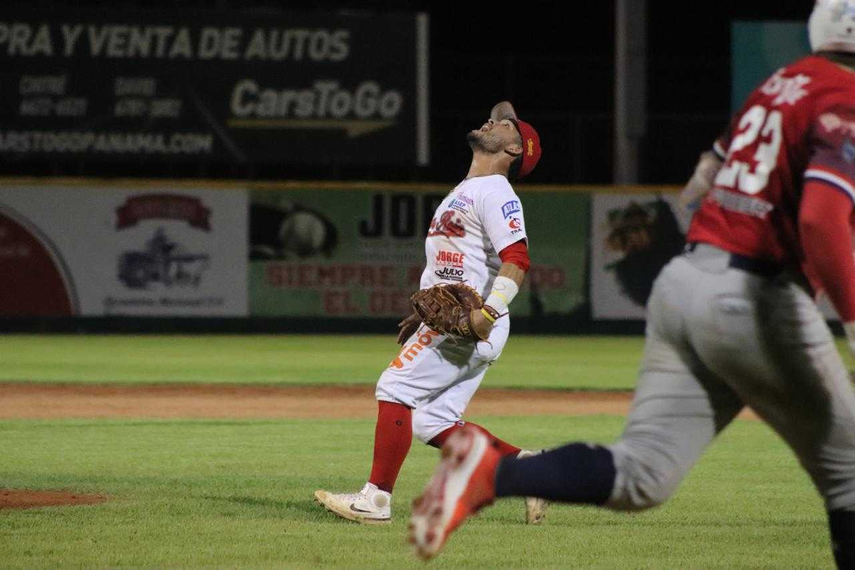 Coclé pasa a la final del Béisbol Mayor 2025.