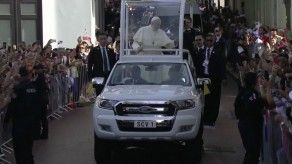 Feligreses recibieron al Papa en la Catedral Basílica Santa María La Antigua Feligreses recibieron al Papa en la Catedral Basílica Santa María La Antigua