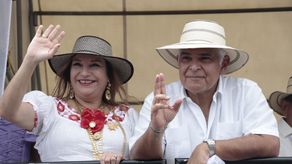Presidente Mulino junto a la primera dama participan del Festival de Sombrero Pintado