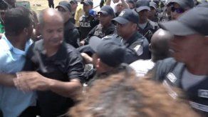 Se registran enfrentamientos durante manifestaciones en Calle 16 en Colón