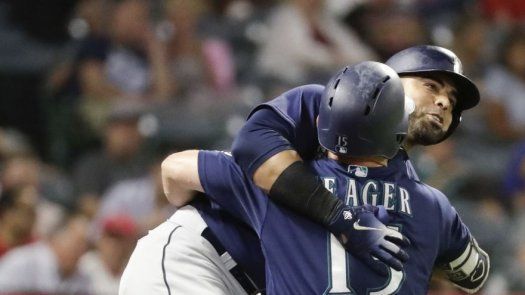 Cruz y Leake lideran a Marineros en triunfo sobre Angelinos
