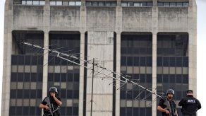 Fuga desde comisaría policial venezolana deja dos presos muertos y un herido