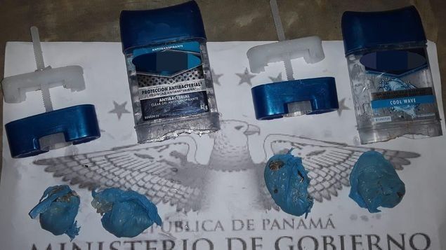 Dos mujeres trataban de introducir presunta droga oculta en desodorantes a La Nueva Joya