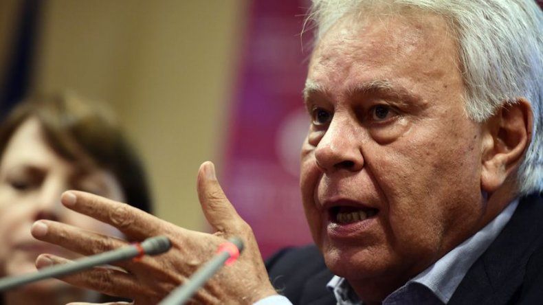 Felipe González exige que la política responda a problemas de los ciudadanos