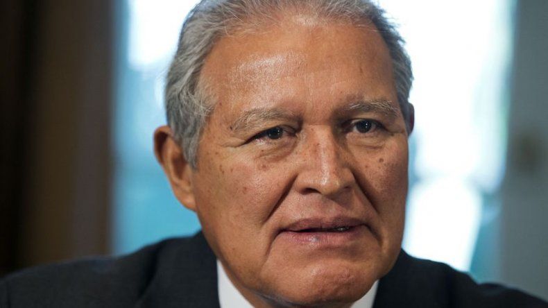 Sánchez Cerén deja gobierno salvadoreño con fuertes críticas