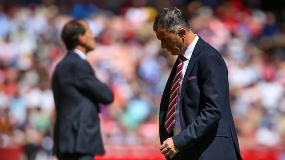 Granada sustituye a Alcaraz por Tony Adams, un exjugador del Arsenal