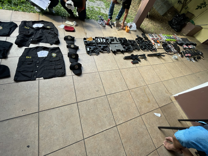 Policia Nacional incauta 15 pistolas en Brisas del Golf