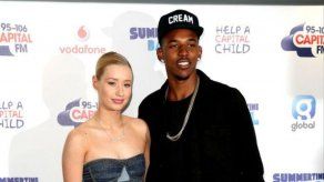 Iggy Azalea aclara que ella y Nick Young siguen juntos