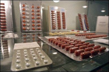 Polémica por ley de medicamentos genéricos