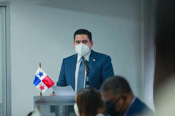 El vicepresidente José Gabriel Carrizo