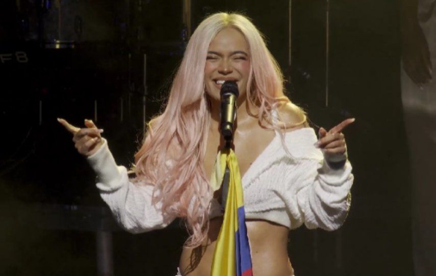 Karol G es criticada por copiar a Shakira