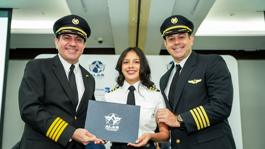 Copa Airlines gradúa 27 nuevos pilotos en la Academia ALAS