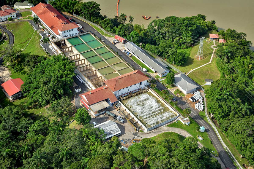 Canal de Panamá informa que se están realizando los trabajos en Gamboa.