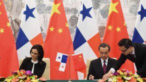 China anuncia que su oficina comercial en Panamá ya funciona como embajada