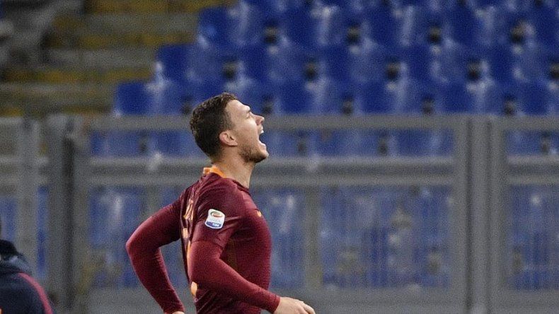 Dzeko aporta doblete a goleada de Roma sobre Fiorentina