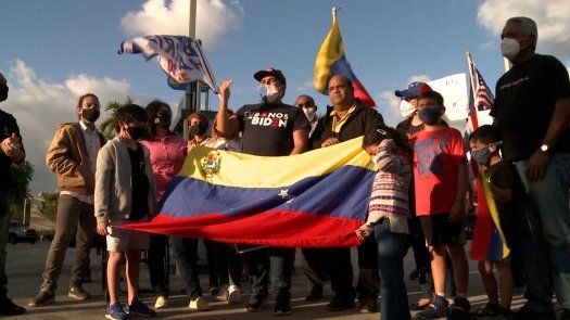 EE. UU. prolonga amparo migratorio para venezolanos