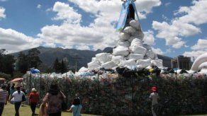 Ecuador marca récord Guinness por reciclaje de botellas plásticas