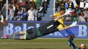 Brasil y Neymar perdonan contra Bolivia al empatar en La Paz