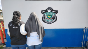 Mujer que suplantaba la identidad de figuras públicas para estafar Mujer que suplantaba la identidad de figuras públicas para estafar