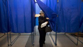 Ucrania va a las urnas entre sospechas de compra de votos