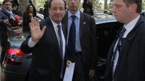 Chávez felicita a Hollande por su victoria