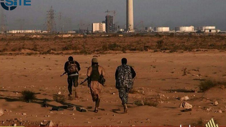 Estado Islámico asegura que controla totalmente la ciudad libia de Sirte