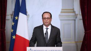 Hollande recuerda a Soares como a uno de los grandes dirigentes de Europa