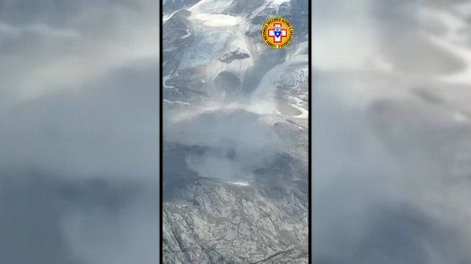 Muertos por el desprendimiento de parte de un glaciar en los Alpes italianos