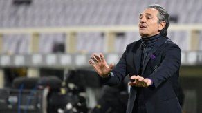 Prandelli dimite en Fiorentina: llevo una sombra adentro