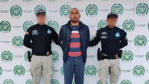 Jaime Vargas aprehenddio por la Policía de Colombia.