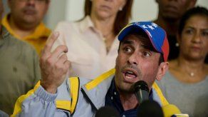 Capriles dice que legislativas pueden evitar explosión social en Venezuela