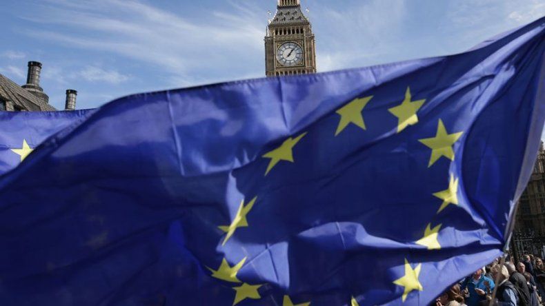 El Gobierno británico quiere pedir un periodo de transición tras el brexit