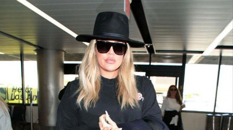 La familia de Khloé Kardashian quiere que regrese a Los Ángeles cuanto antes