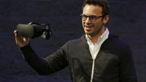 Visor de realidad virtual de Oculus simulará tacto