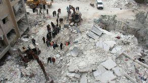 Nuevos bombardeos en provincia siria de Idleb tras jornada con 21 muertos