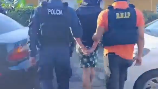 Policía Nacional aprehendió a Riquelme Javier De Gracia, alias “Chinin”. Policía Nacional aprehendió a Riquelme Javier De Gracia, alias “Chinin”.