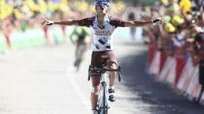 Vuillermoz gana 8va etapa de Tour de Francia; Froome líder