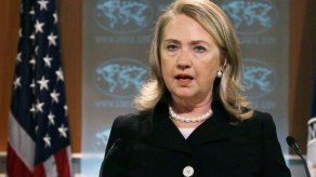 Hillary Clinton tiene coágulo de sangre en la cabeza (médicos)