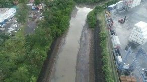 Encuentran cadáver de menor en desembocadura del río Curundú
