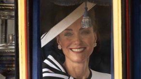 Kate Middleton participa del Trooping the Colour