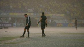 La lluvia retrasa partido Colombia-Ecuador