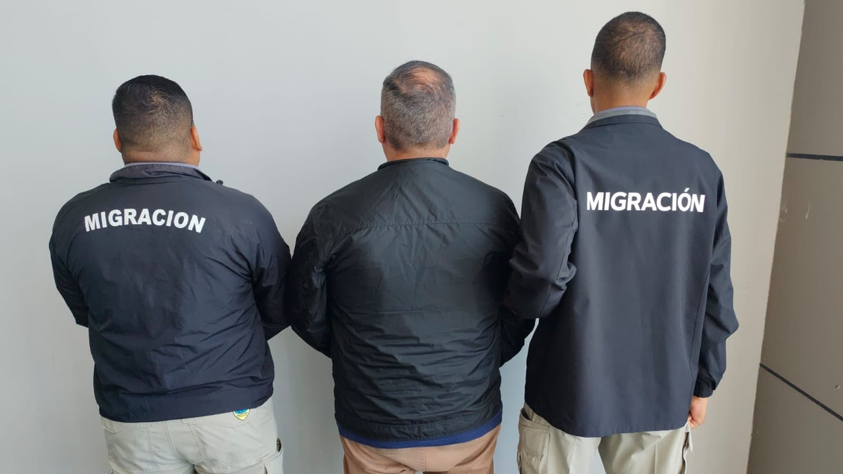 Migración niega la entrada a ciudadano mexicano Migración niega la entrada a ciudadano mexicano