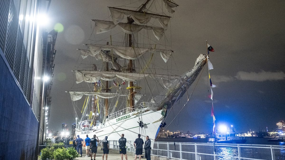 Buque Cuauhtémoc 