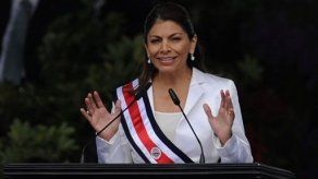 Chinchilla busca mejorar imagen de Gobierno con gira a provincias