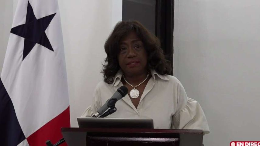 Ministra de MEDUCA