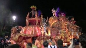 El ritmo se desborda en el Sambódromo de Río de Janeiro