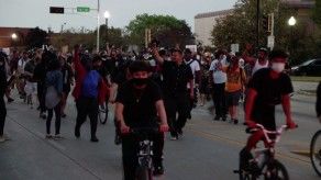 Dos muertos por disparos durante protestas antirracistas en EEUU