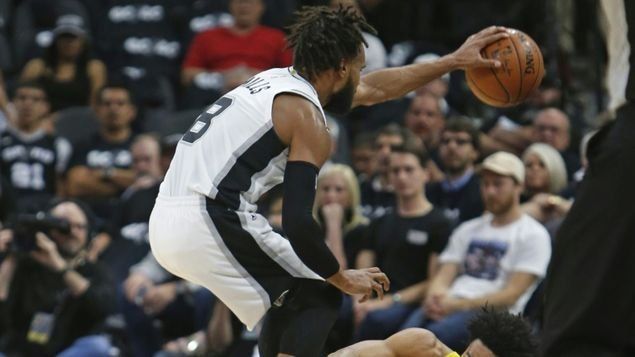 Spurs, al borde del adiós; Pelicans, cerca de segunda ronda de playoffs